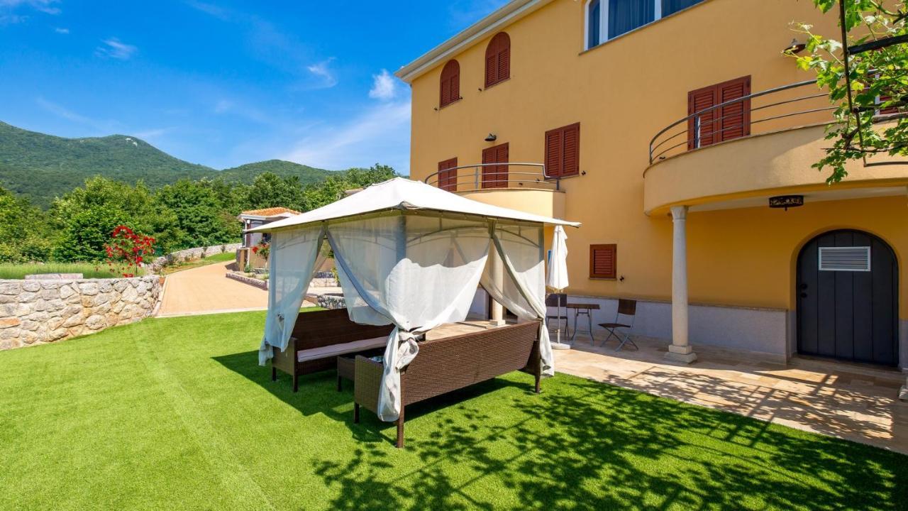Apartments Villa Bv Опатія Екстер'єр фото